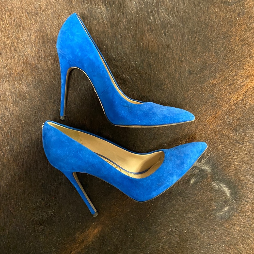 Sam Edelman blue suede pumps